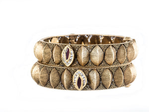 Handcrafted 22k gold kara | Noor Jewellers Mississauga