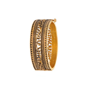 Handcrafted Kara in Antique finish in 22k gold