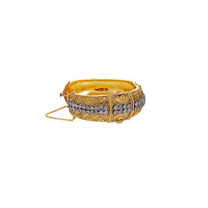 Trendsetting kara, handmade with filigree work and studded with Cubic Zirconia made in 22k gold