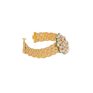 Kundan kara, intricately woven in 22k gold