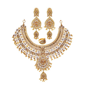 Elegant bridal set with large earrings and 3-tone finish made in 22k gold