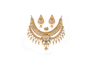Glamorous bridal set with intricate work and finished in 2-tone polishing made in 22k gold