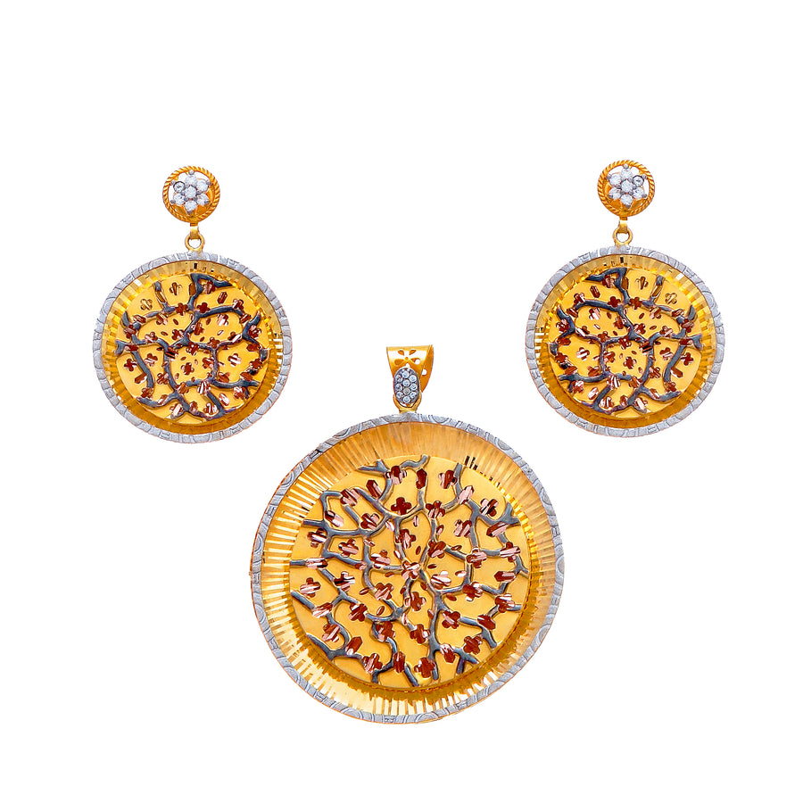 Pendant set with cubic zirconia and beatiful mina artwork. Made in 22k gold.