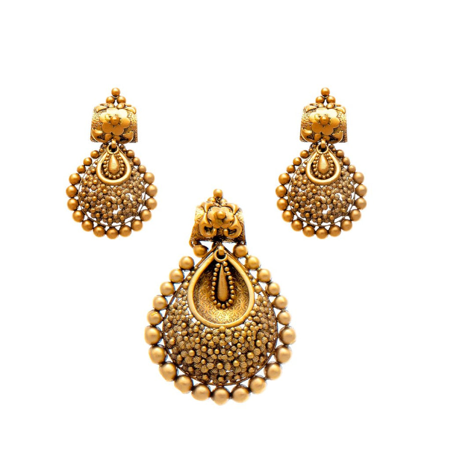 Antique Finish Gold Pendant Set in 22k Gold