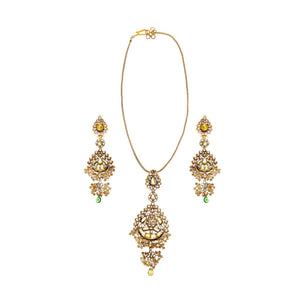 Beautifully Crafted Pendant Set with Cubic Zirconia in 22k gold