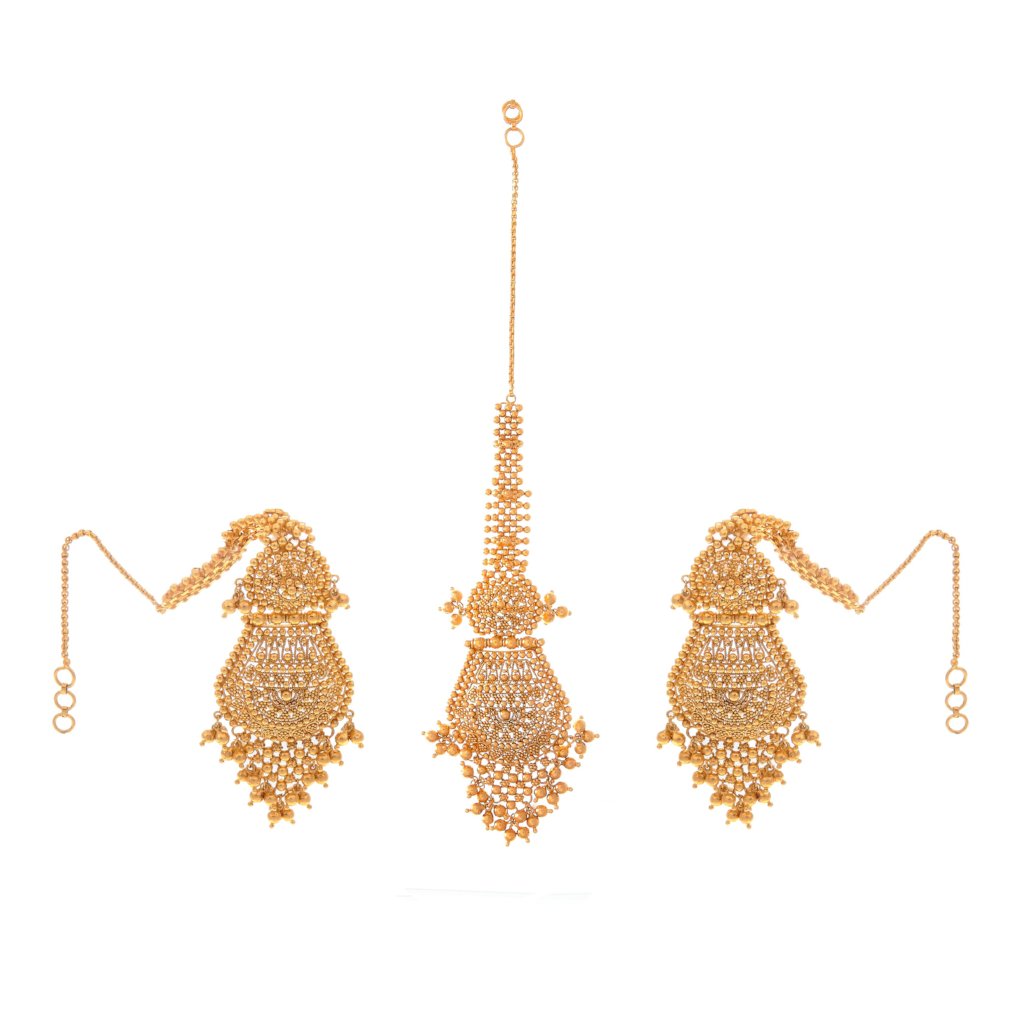 Classic earrings with sahara made in 22k gold